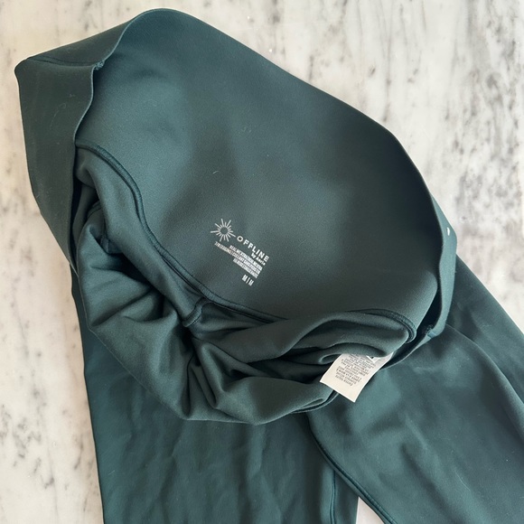 OFFLINE AERIE RIBBED PLUNGE SPORTS BRA & OFFLINE Real Me XTRA Hold Up Legging - Picture 4 of 15